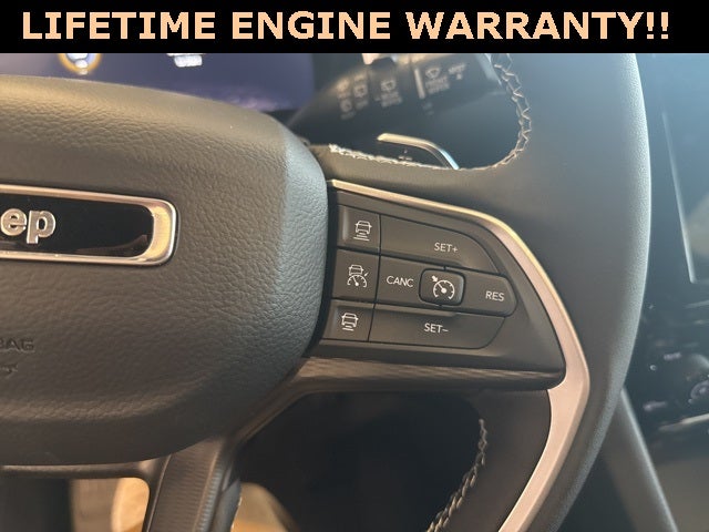 2025 Jeep Grand Cherokee GRAND CHEROKEE ALTITUDE 4X4