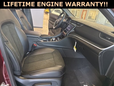 2025 Jeep Grand Cherokee GRAND CHEROKEE ALTITUDE 4X4