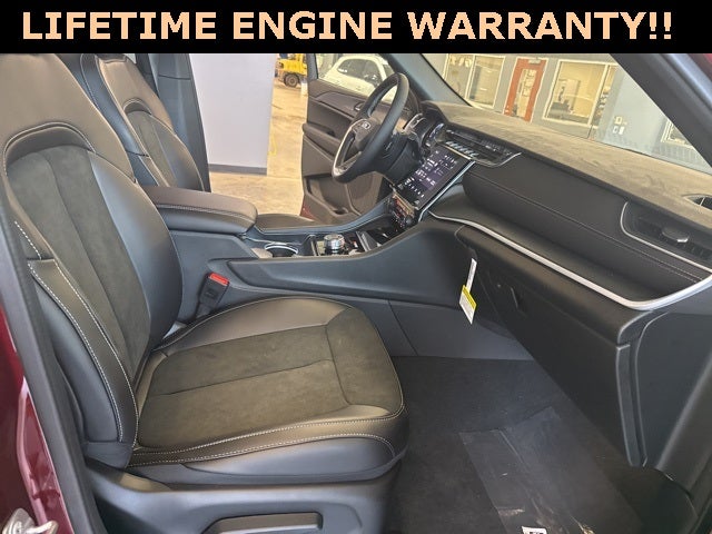 2025 Jeep Grand Cherokee GRAND CHEROKEE ALTITUDE 4X4