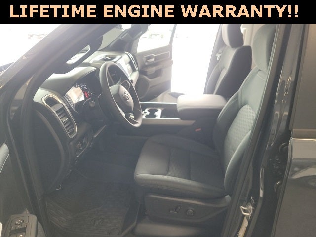 2025 RAM Ram 1500 RAM 1500 BIG HORN CREW CAB 4X4 5'7' BOX