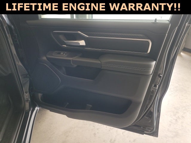 2025 RAM Ram 1500 RAM 1500 BIG HORN CREW CAB 4X4 5'7' BOX