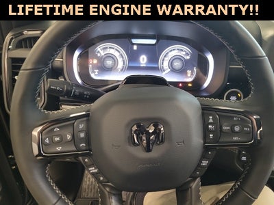 2025 RAM Ram 1500 RAM 1500 LIMITED CREW CAB 4X4 5'7' BOX