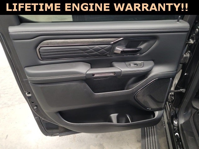 2025 RAM Ram 1500 RAM 1500 LIMITED CREW CAB 4X4 5'7' BOX