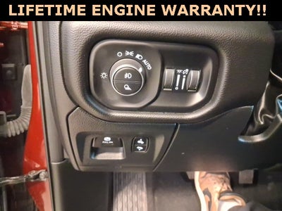 2025 RAM 1500 Laramie Crew Cab 4x4 5'7' Box