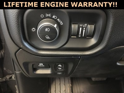 2025 RAM Ram 1500 RAM 1500 LARAMIE CREW CAB 4X4 5'7' BOX