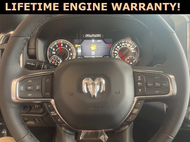 2025 RAM Ram 1500 RAM 1500 LARAMIE CREW CAB 4X4 5'7' BOX