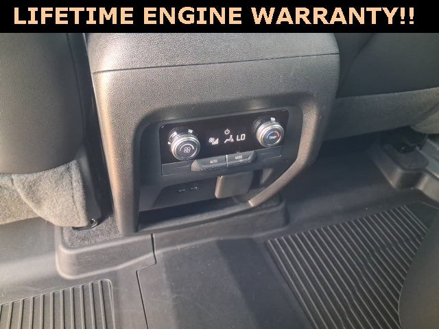 2024 GMC Acadia AWD AT4