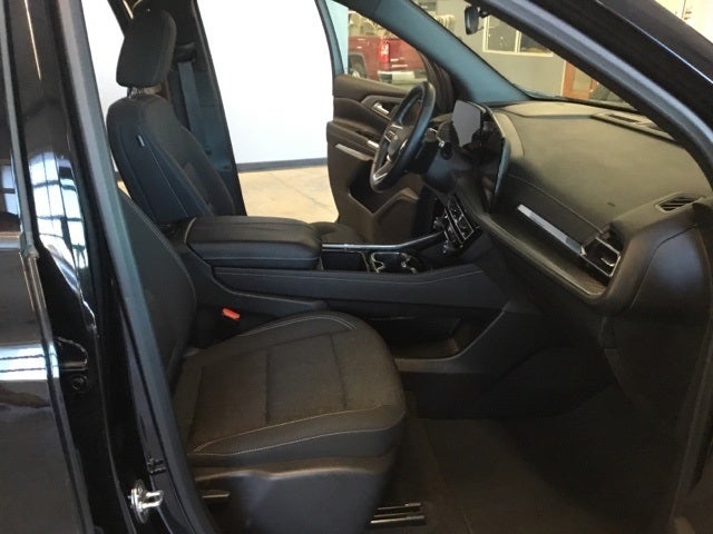 2025 Chevrolet Traverse AWD LT