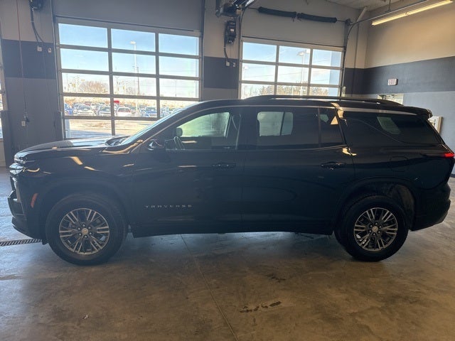 2025 Chevrolet Traverse AWD LT