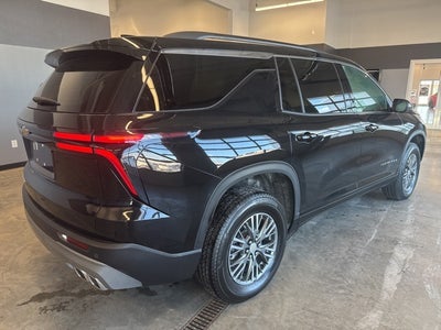 2025 Chevrolet Traverse AWD LT