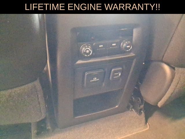 2023 Chevrolet Traverse LT Cloth w/2FL