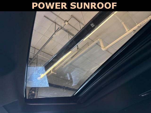 2022 GMC Sierra 1500 Limited 4WD Crew Cab Short Box AT4