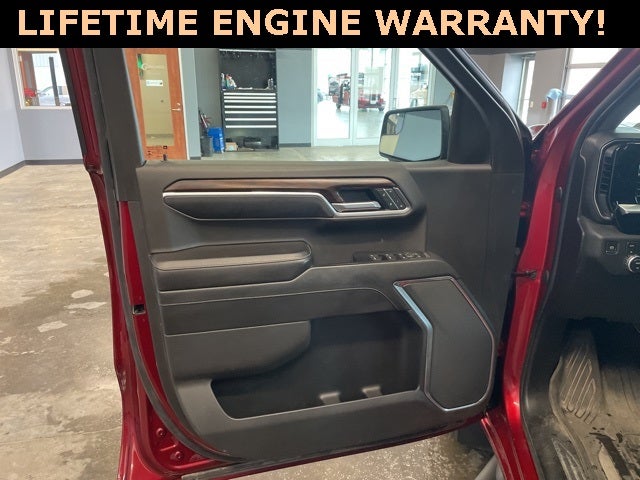 2022 GMC Sierra 1500 4WD Crew Cab Short Box SLT