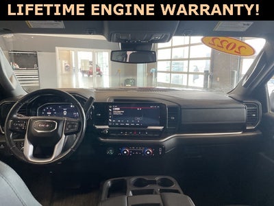 2022 GMC Sierra 1500 4WD Crew Cab Short Box SLT