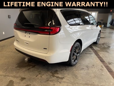2026 Chrysler Pacifica PACIFICA SELECT AWD