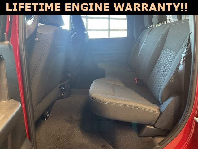 2026 RAM Ram 2500 RAM 2500 BLACK EXPRESS CREW CAB 4X4 8' BOX