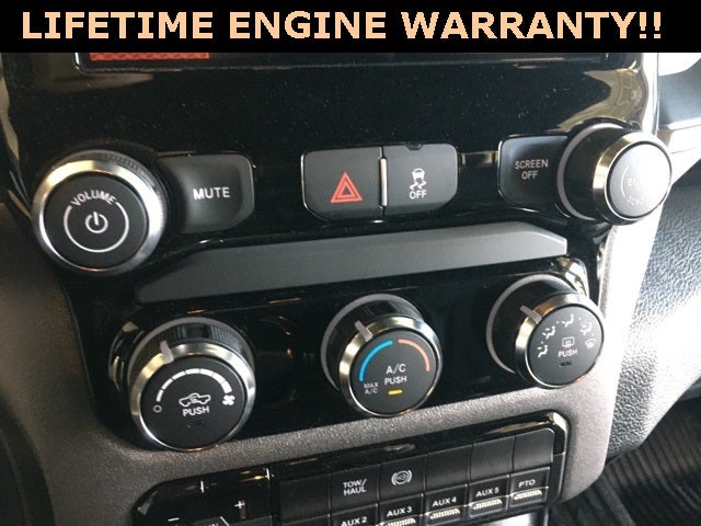 2026 RAM Ram 3500 Chassis Cab RAM 3500 TRADESMAN CREW CAB CHASSIS 4X4 60' CA