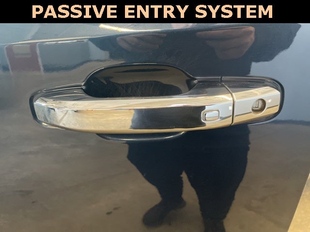 2022 GMC Sierra 1500 Limited 4WD Crew Cab Short Box SLT