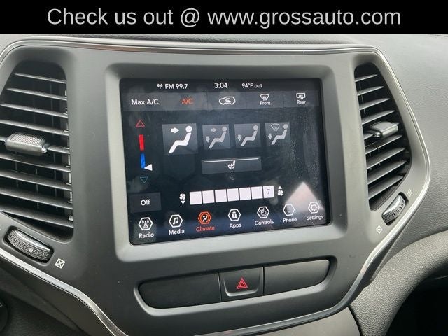 2022 Jeep Cherokee Sport