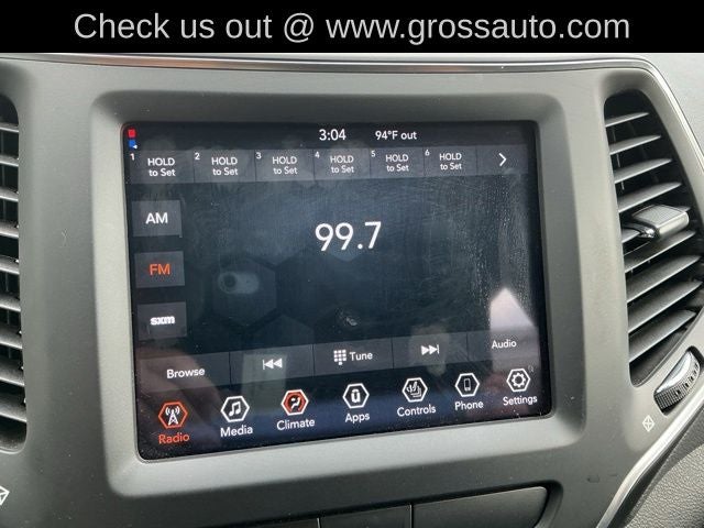 2022 Jeep Cherokee Sport