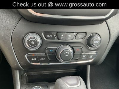 2022 Jeep Cherokee Sport