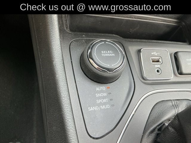 2022 Jeep Cherokee Sport