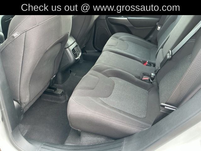 2022 Jeep Cherokee Sport