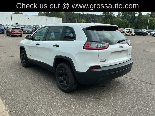 2022 Jeep Cherokee Sport