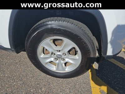 2017 Jeep Grand Cherokee Laredo 4x4