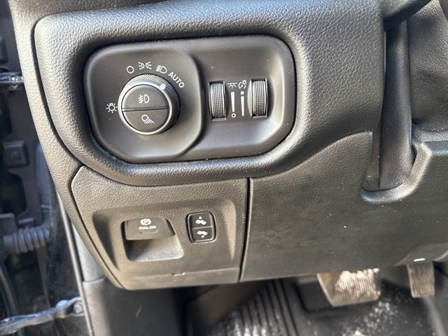 2019 RAM 1500 Big Horn/Lone Star Crew Cab 4x4 5'7' Box