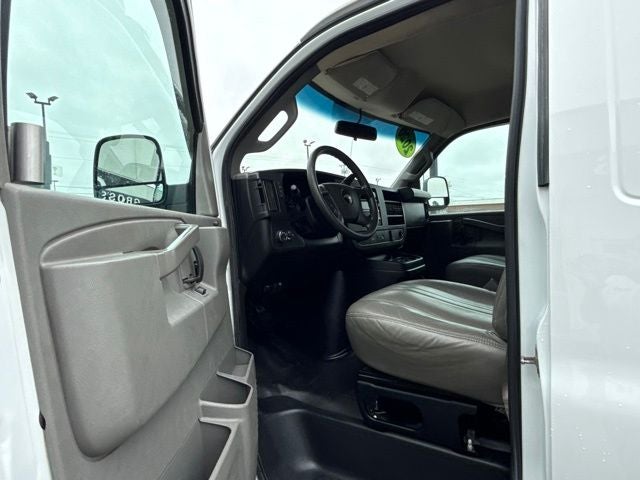 2020 Chevrolet Express 2500 Work Van Cargo