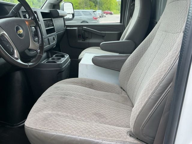 2016 Chevrolet Express 3500 Work Van Cargo
