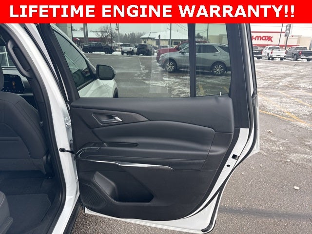 2025 Chevrolet Traverse AWD LT