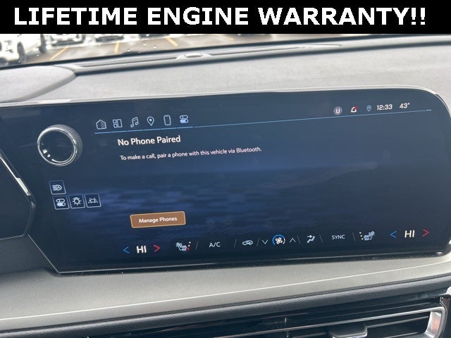 2025 Chevrolet Traverse AWD LT