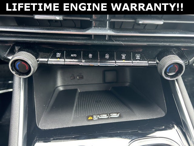 2025 Chevrolet Traverse AWD LT