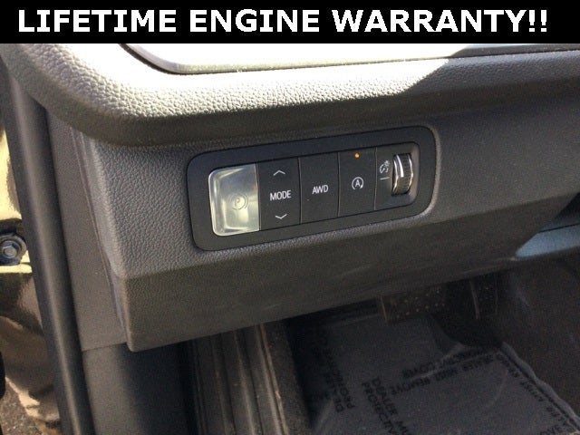 2025 Chevrolet Traverse AWD LT