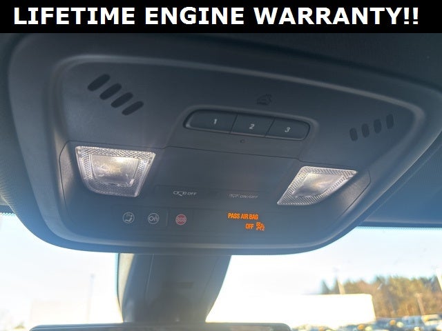 2022 Chevrolet Traverse AWD LT Leather