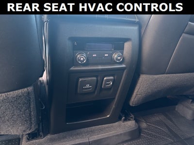 2022 Chevrolet Traverse AWD LT Leather