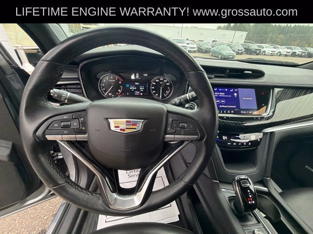 2025 Cadillac XT6 Premium Luxury