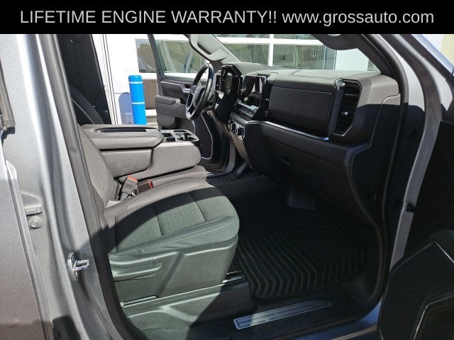 2024 Chevrolet Silverado 1500 LT LT1