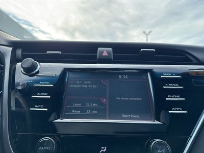 2018 Toyota Camry SE
