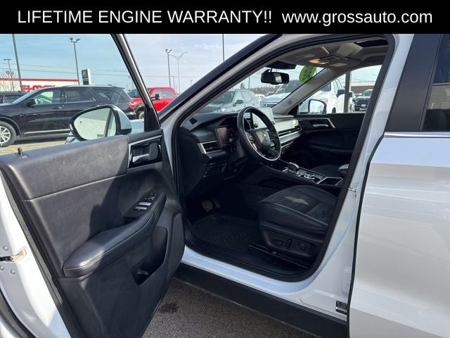 2024 Mitsubishi Outlander SE