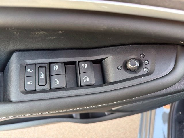 2027 Jeep Grand Cherokee L Limited Reserve