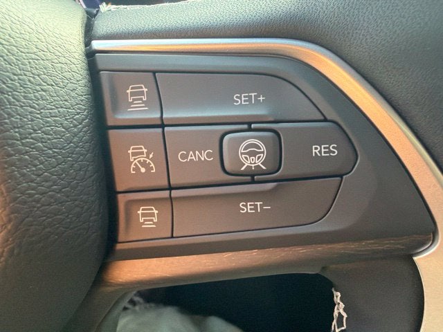 2027 Jeep Grand Cherokee L Limited Reserve