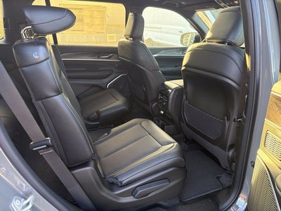 2027 Jeep Grand Cherokee L Limited Reserve