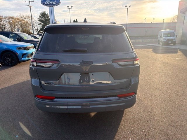 2027 Jeep Grand Cherokee L Limited Reserve