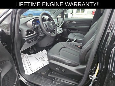 2026 Chrysler Voyager LX