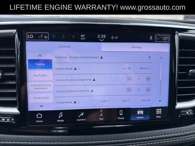 2027 Chrysler Pacifica Select
