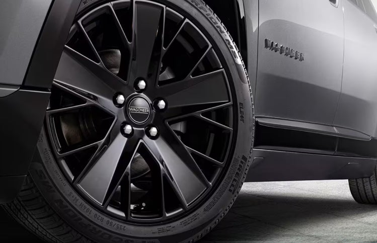 Jeep Wagoneer S Wheel